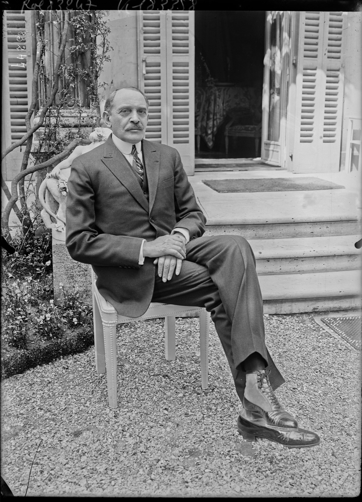 Press photograph of Serge Voronoff seated, May 1923.